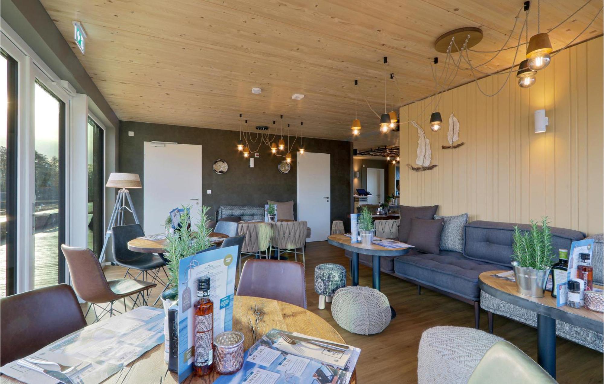 Cozy Home In Lembruch-Duemmer See With Sauna Eksteriør bilde